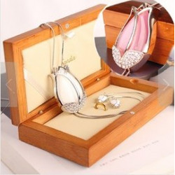 【大童,媽媽時尚.專櫃級配戴飾品系列】怎麼搭都出色,最新原創設計女性時尚配戴飾品/長版飾品鍊/毛衣鏈/長項鍊